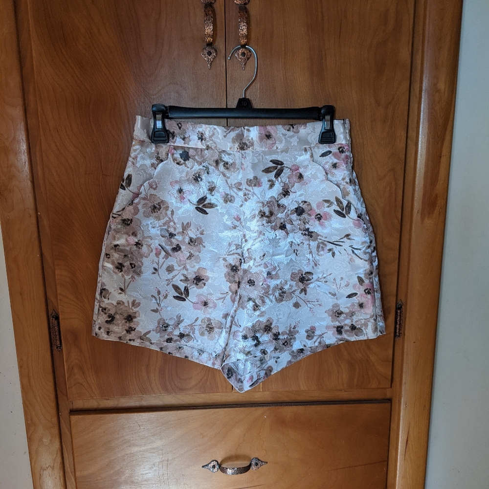 ⏰DONATED 12/7 - Lauren Conrad Runway Dress Shorts